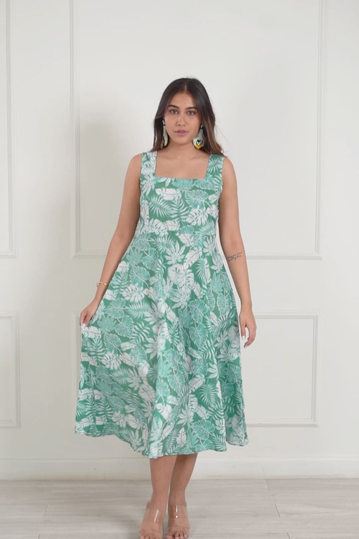 Flowy Floral Midi Dress